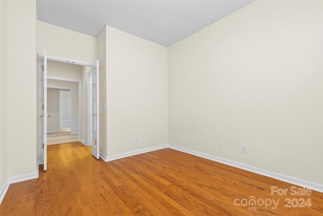 empty room featuring light hardwood / wood-style floors