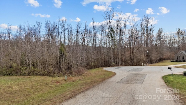 Listing photo 2 for 609 Copperfield Ln, Lexington NC 27292