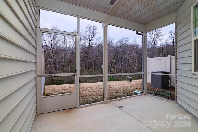 view of unfurnished sunroom