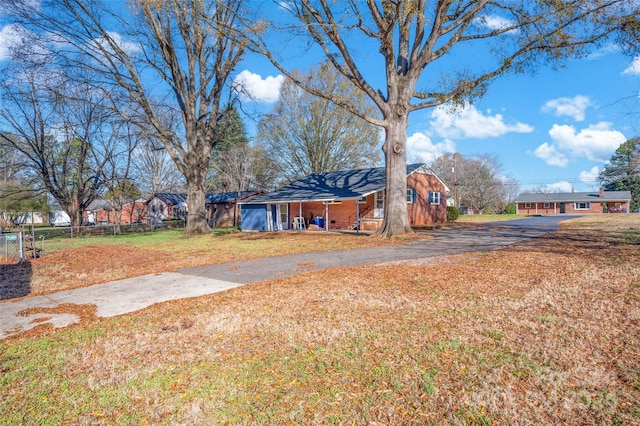 view of yard featuring a porch