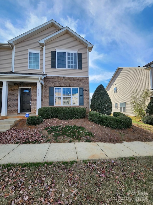 view of front property