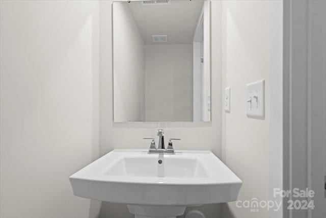 bathroom with sink