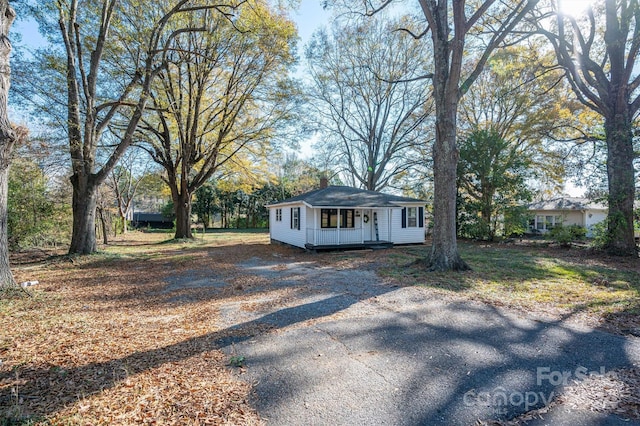 view of single story home