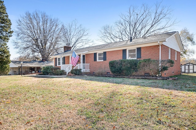 ranch-style house featuring a front yard