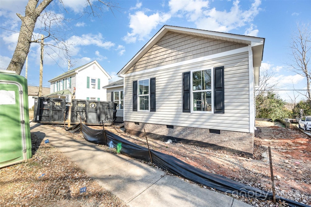 view of property exterior