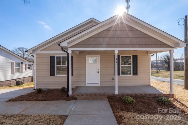 bungalow-style home with covered porch