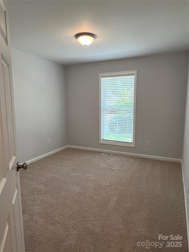 718 Park Ave, Salisbury, NC 28144 - unfurnished room with carpet flooring and baseboards