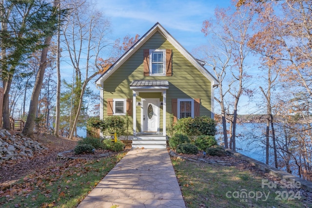 view of front of property