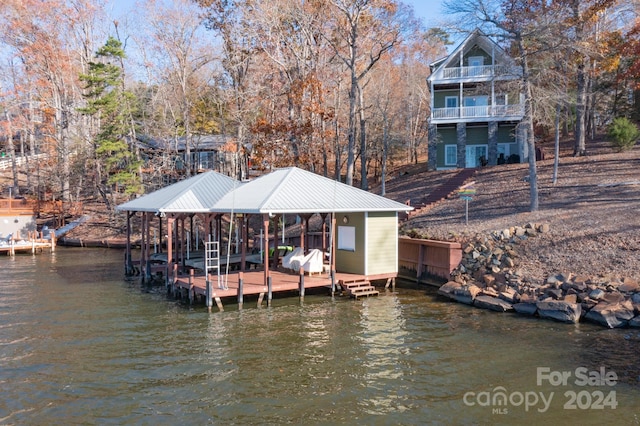 view of dock featuring a water view