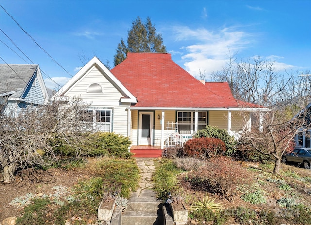 view of front of home featuring a porch