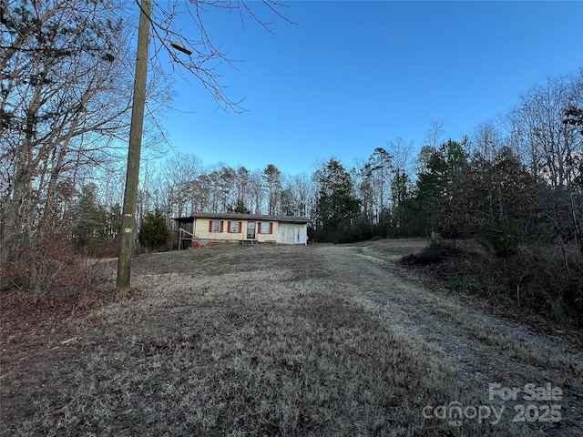 view of front of property