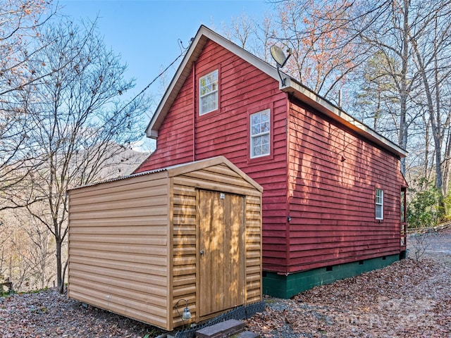 view of outdoor structure