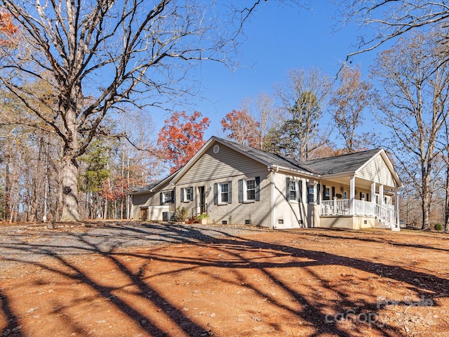 view of front facade featuring a porch