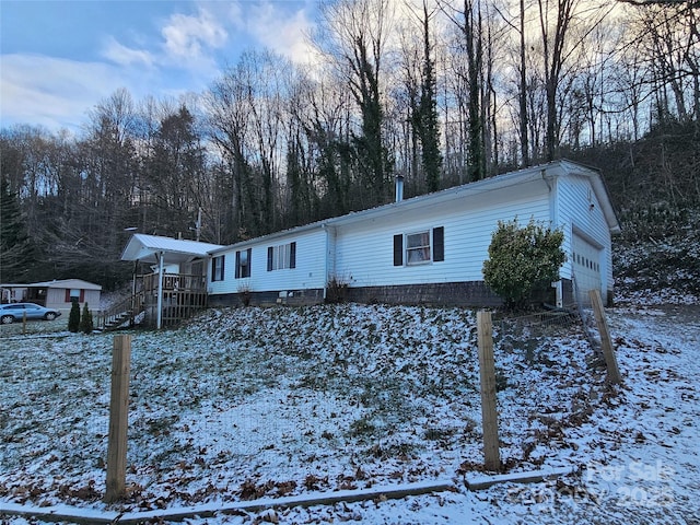 view of front of house featuring a garage