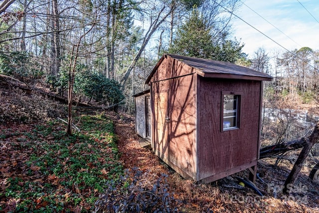 view of outbuilding