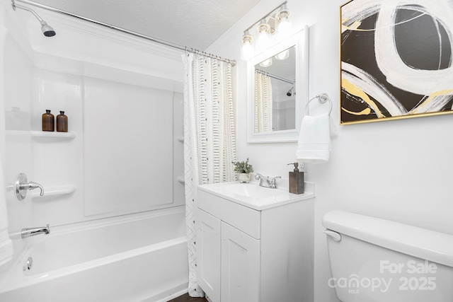 full bathroom with vanity, toilet, and shower / bath combo