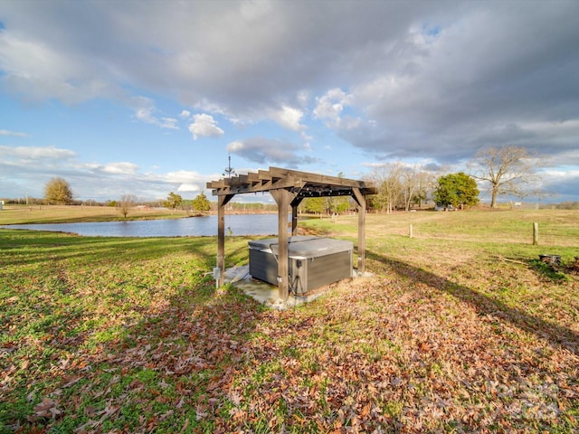 view of yard featuring a water view