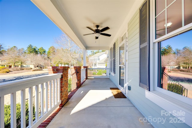 view of patio / terrace with ceiling fan and covered porch