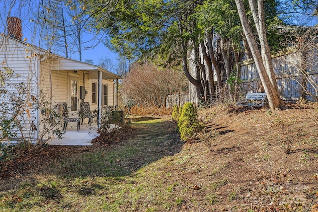 view of yard with a patio