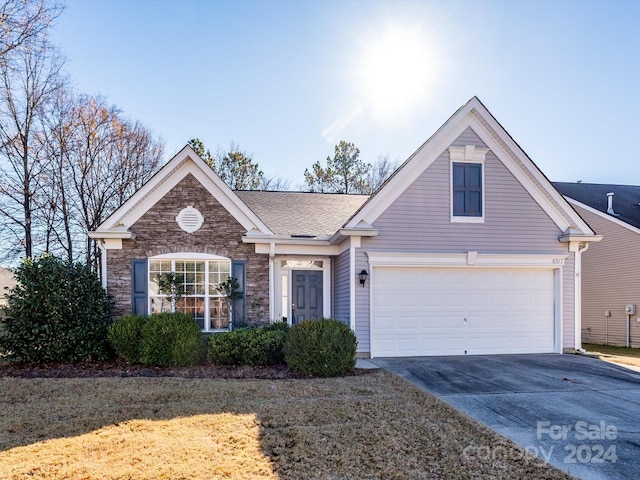 view of front of home with a front lawn