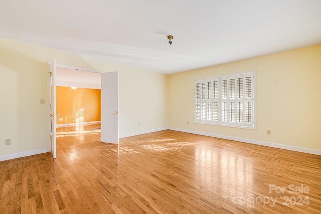 empty room featuring light hardwood / wood-style flooring