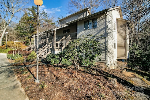 view of front of property