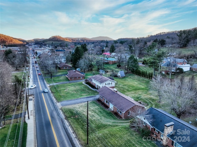 bird's eye view with a mountain view