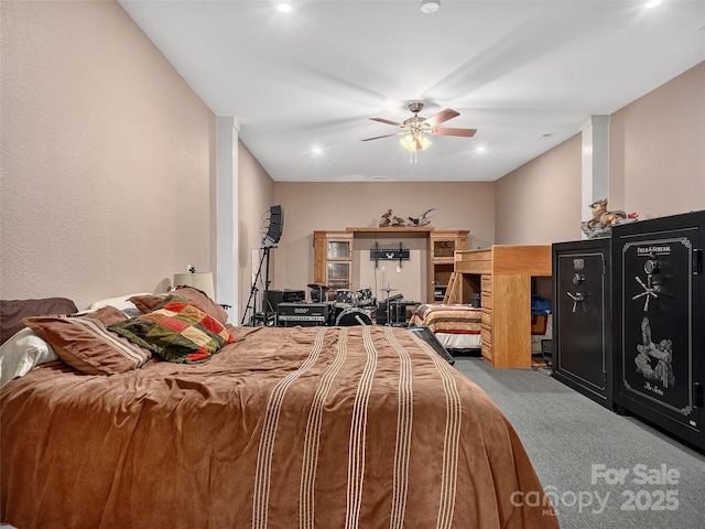 bedroom featuring a ceiling fan and carpet floors