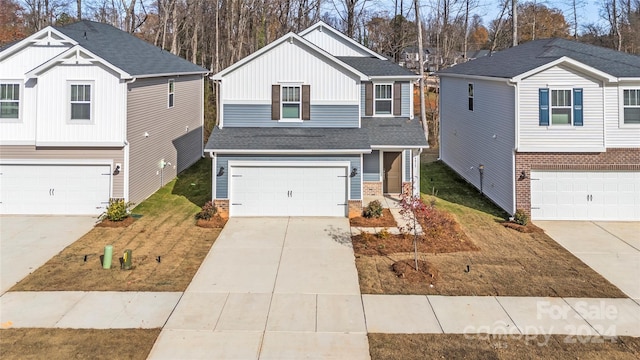 view of front of property featuring a garage