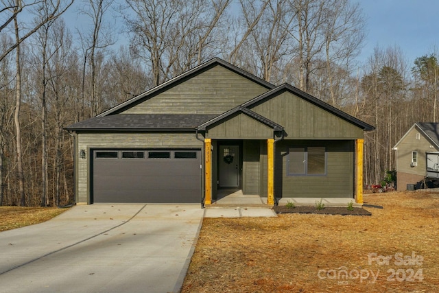 view of front of house featuring a garage