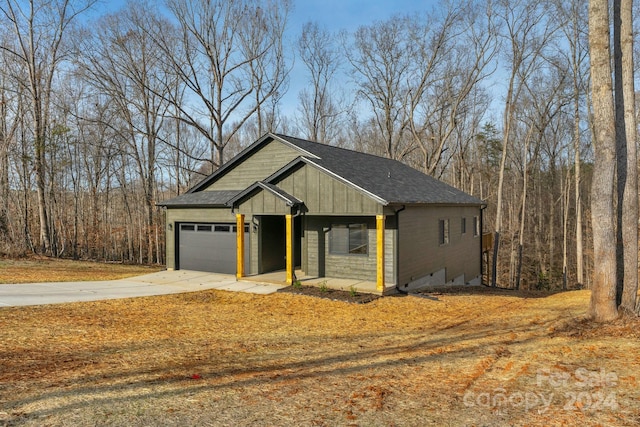 view of front of home featuring a garage