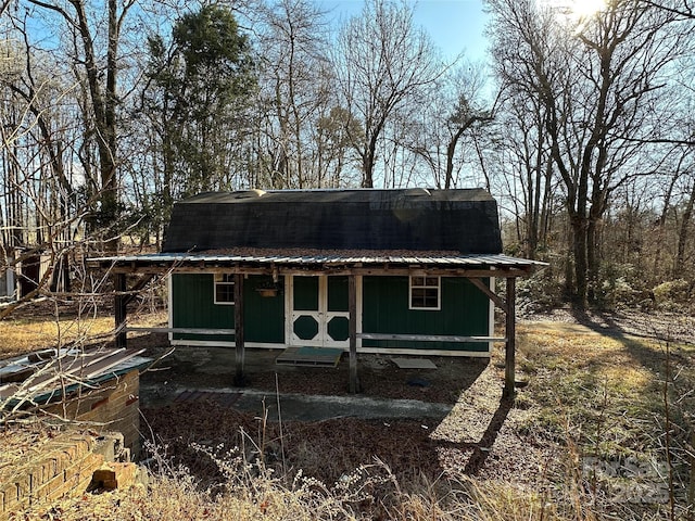 view of outdoor structure