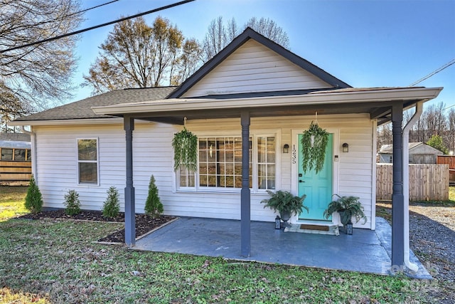 view of front of house with covered porch