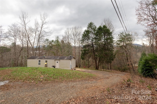 Listing photo 3 for 16 Musterfield Dr, Asheville NC 28805