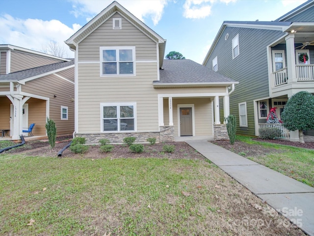 view of front of house featuring a front yard