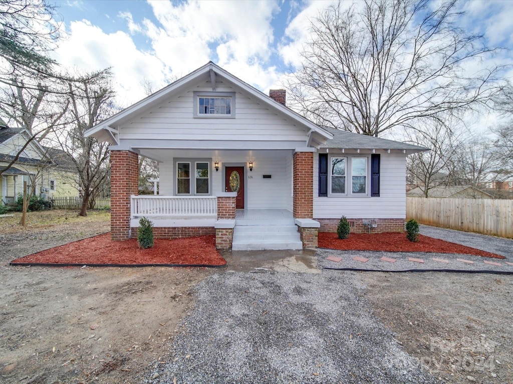 view of front of house featuring covered porch