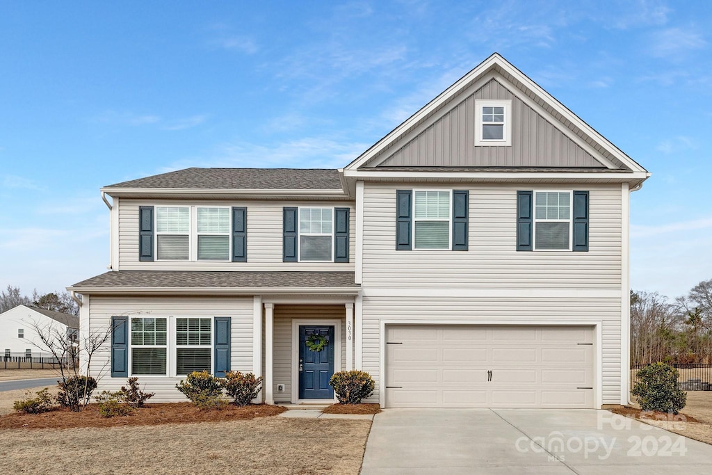 view of front of house featuring a garage