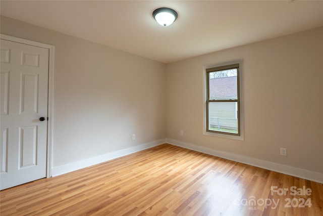 empty room featuring light hardwood / wood-style floors