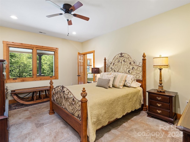 bedroom featuring ceiling fan