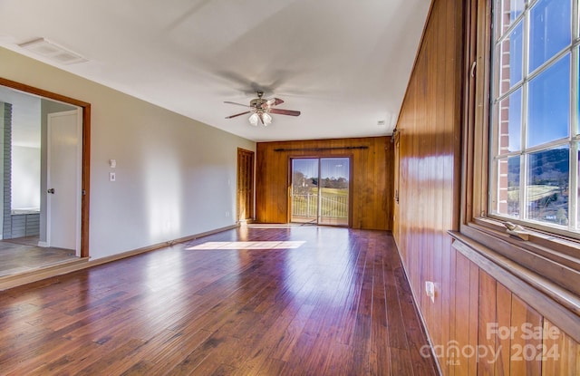 441 Mulberry St, Clyde, NC 28721 - photo 4