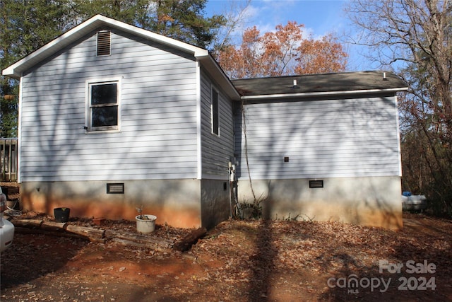 view of side of home