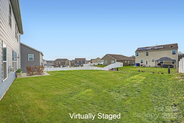 view of yard with a patio area