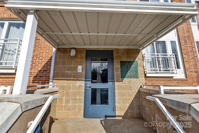 view of entrance to property