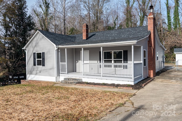 view of front of house with covered porch