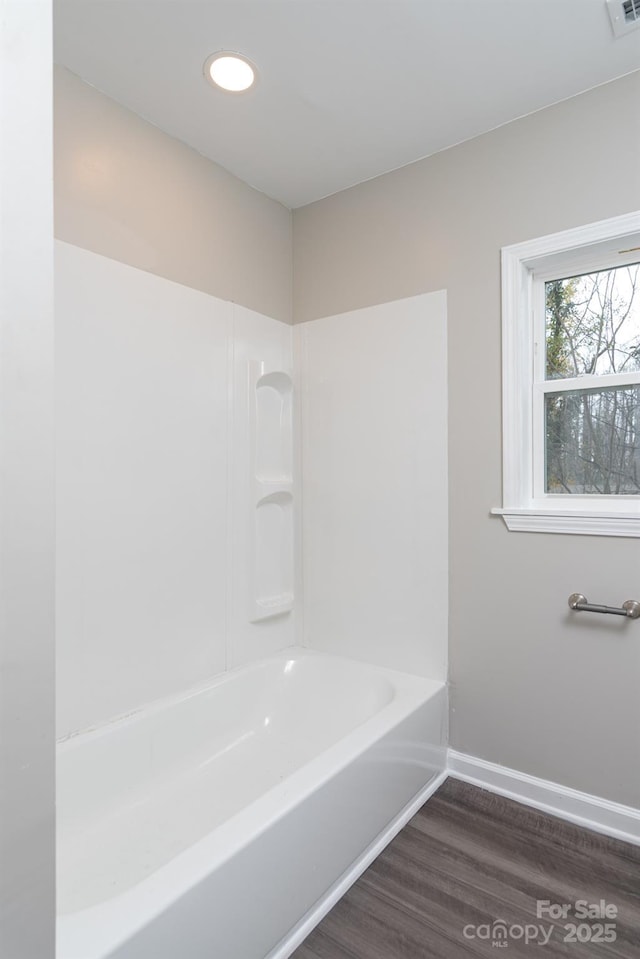 full bath featuring recessed lighting, visible vents, baseboards, and wood finished floors