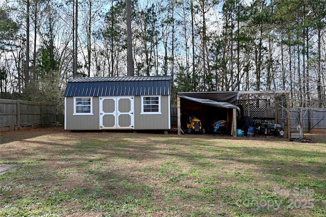 view of outdoor structure featuring a yard