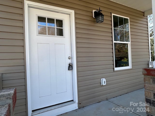 view of entrance to property