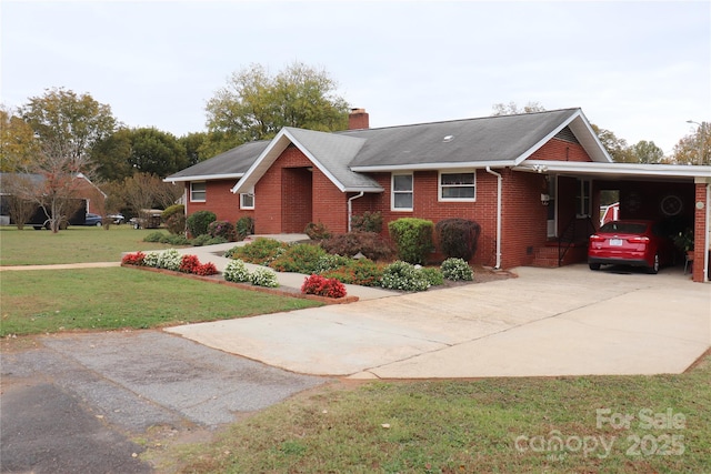 view of front facade featuring a front lawn and a carport