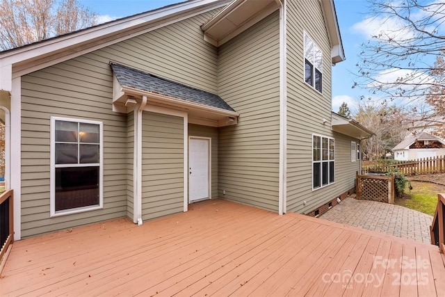 deck featuring fence