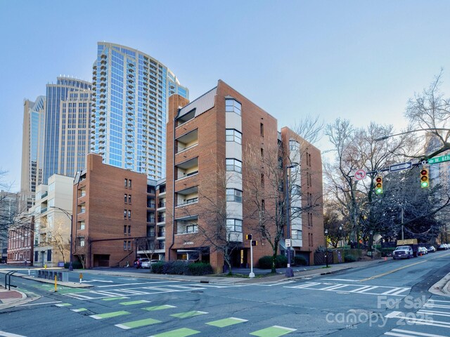 224 N Poplar St Unit 19, Charlotte, NC 28202 - view of apartment building / complex